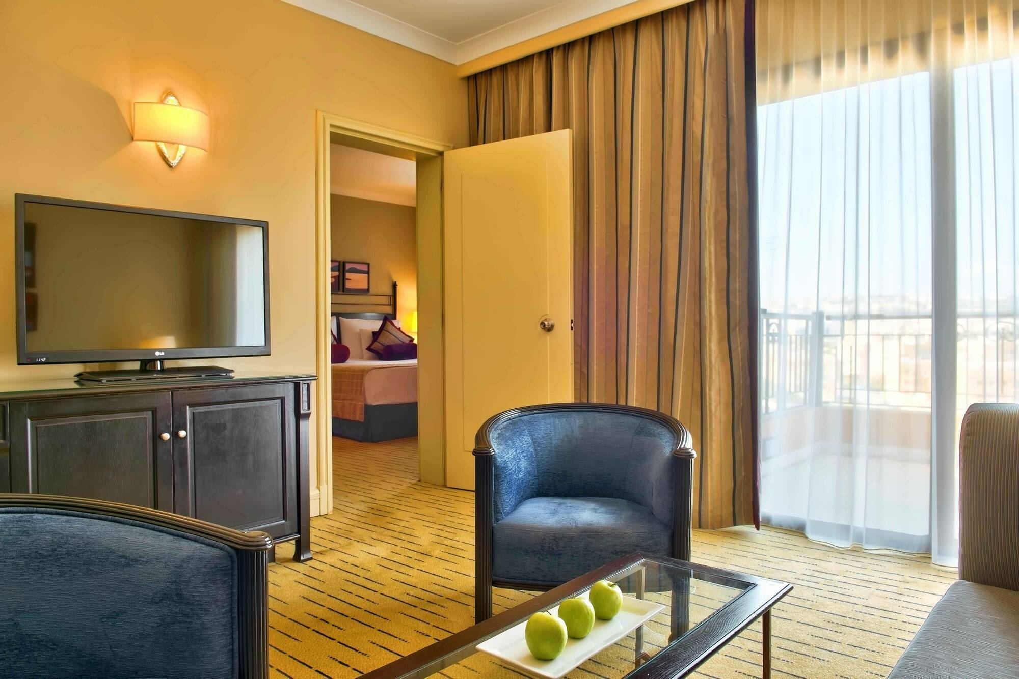 Deluxe Suite mit Zweibettzimmer und Meerblick