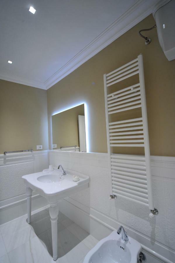 Superior Double or Twin Room with City View,843331964:JPEG