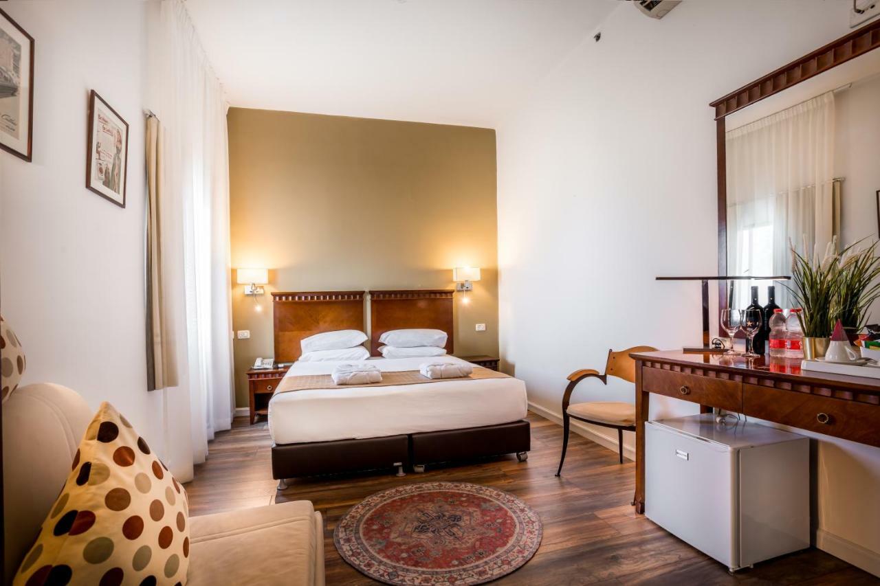 Classic Room