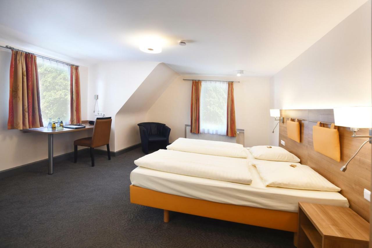 Superior Room,894148450:JPEG