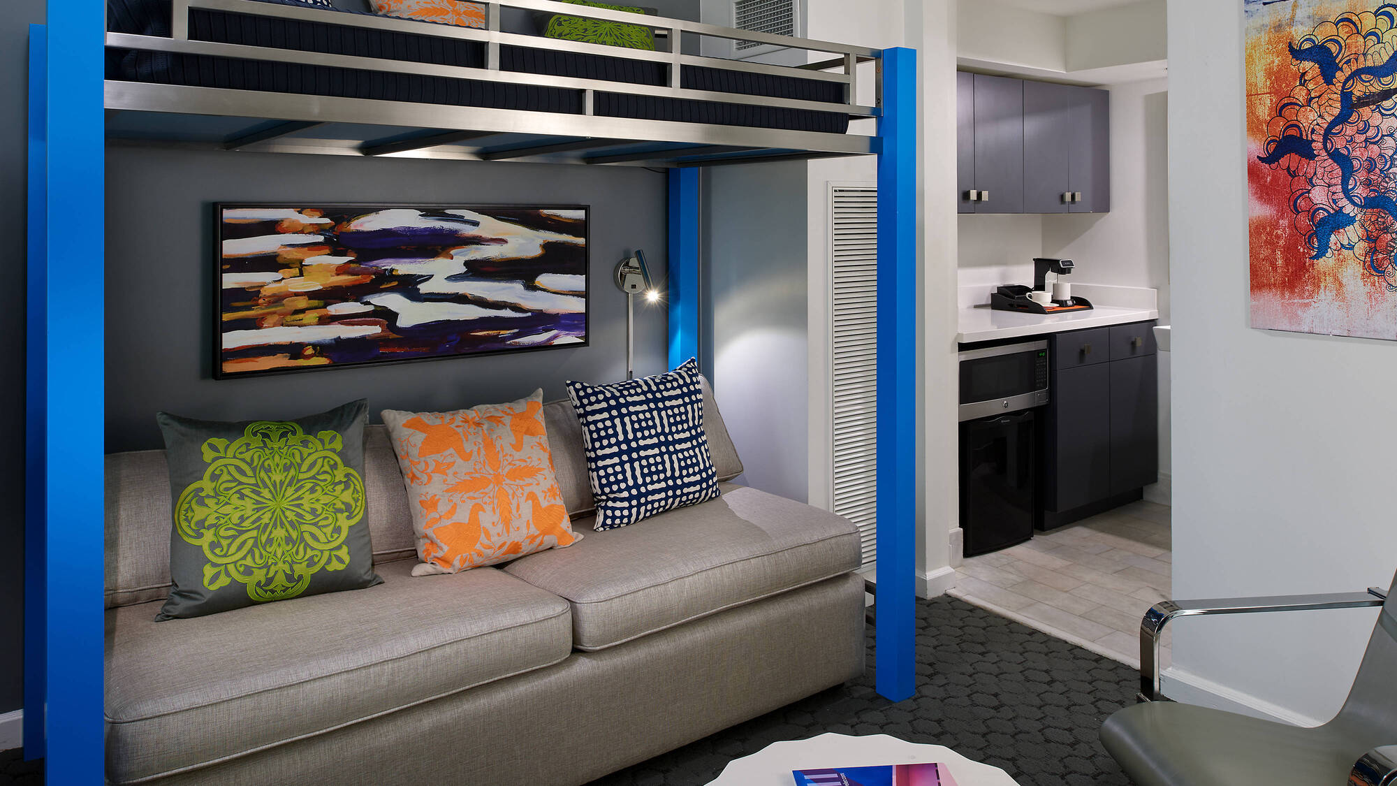 Family Loft, 1 Bedroom Bi-level Loft, City View