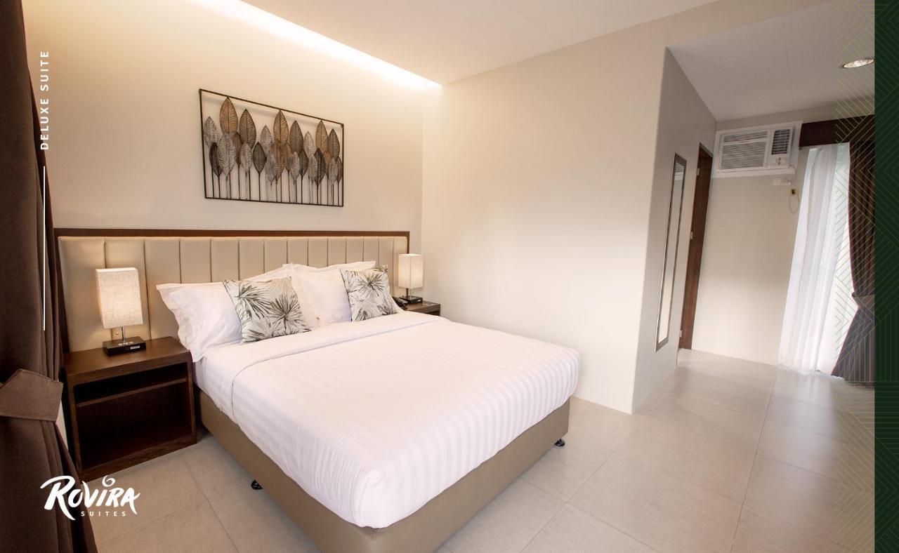 Deluxe Queen Suite