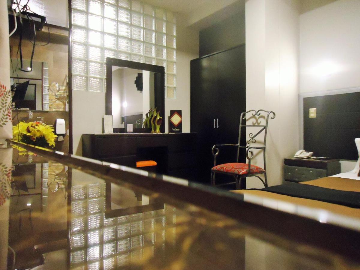 Double Room,958015357:JPEG