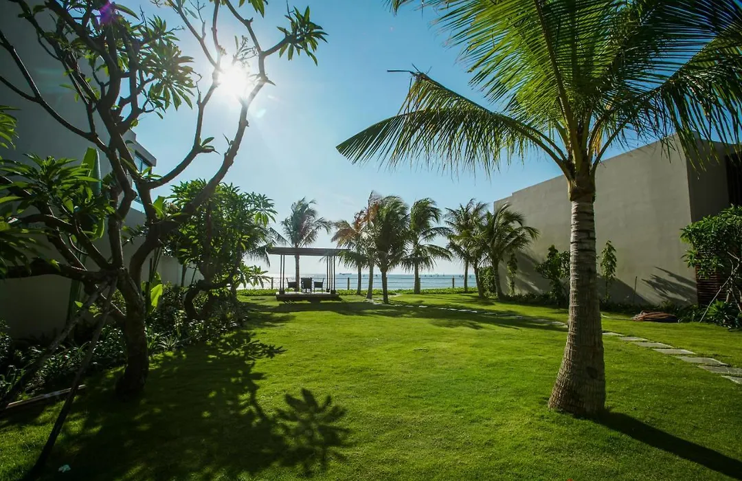 Marina Bay Vung Tau Resort & Spa-1