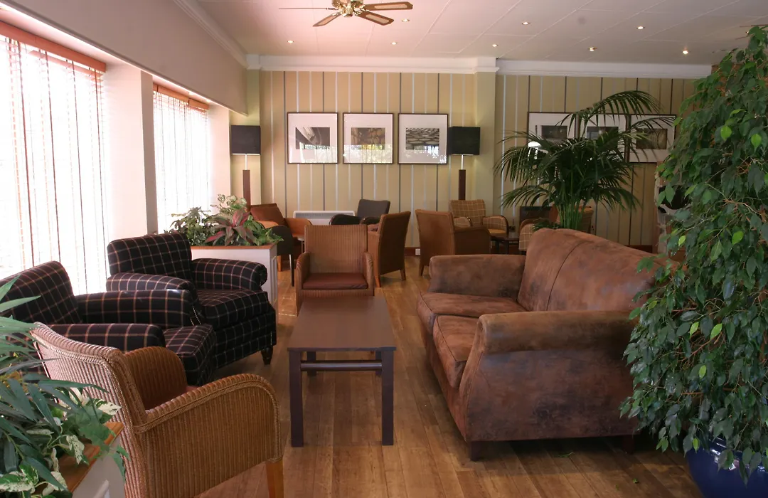 Eight Acres Hotel-1