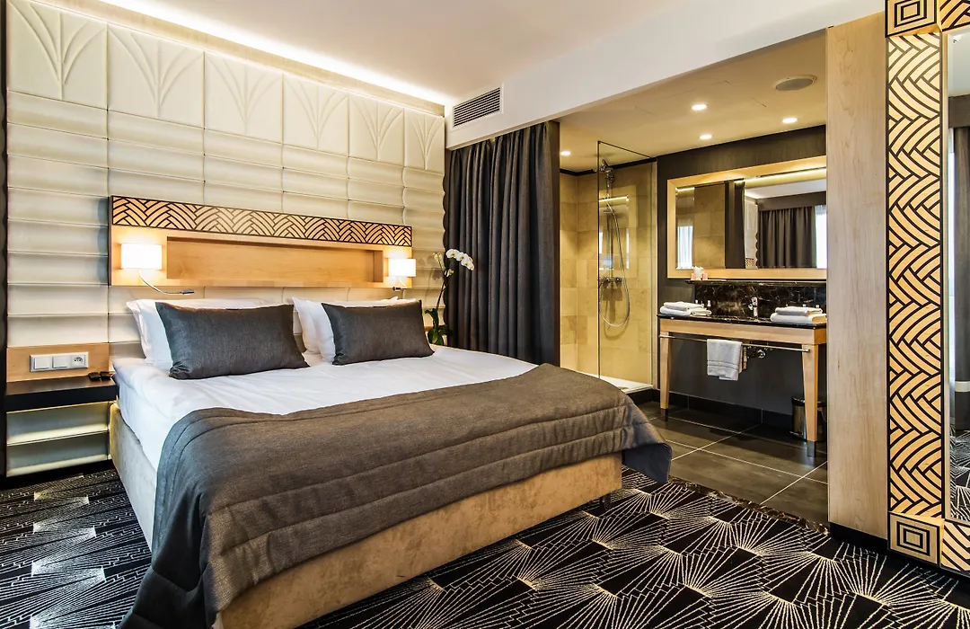 Airport Hotel Okecie-1