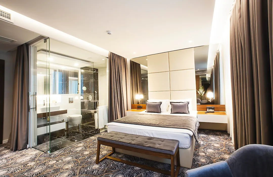 Sky Hotel-1