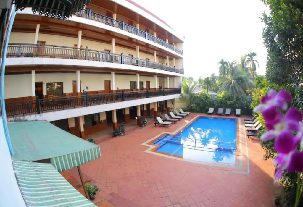 Freedom Hotel-1
