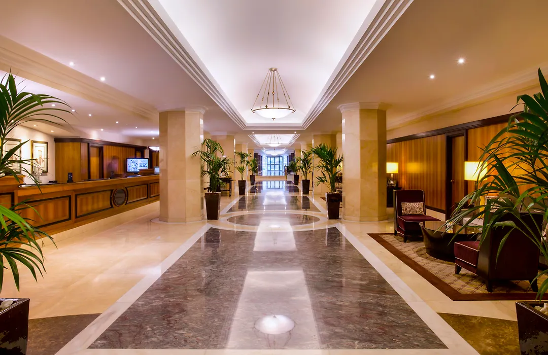 Radisson Blu Hotel & Resort, Abu Dhabi Corniche-1