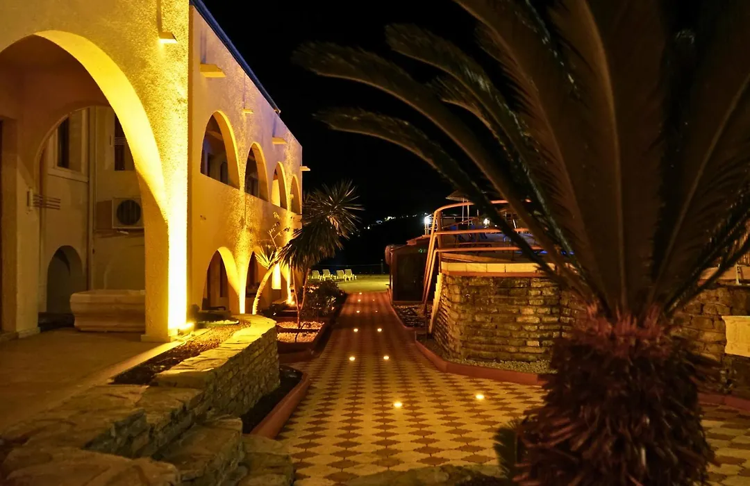 Oscar Seaside Hotel & Spa-1