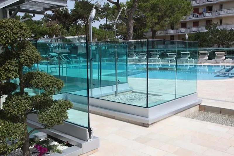 Hotel Helen-1