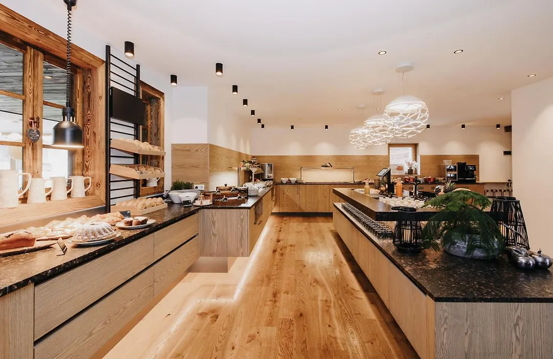 ALMGUT - Mountain Wellness Hotel-1