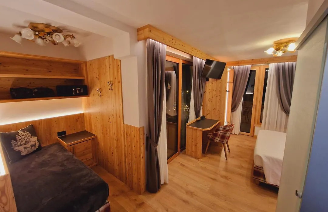Hotel La Perla-1