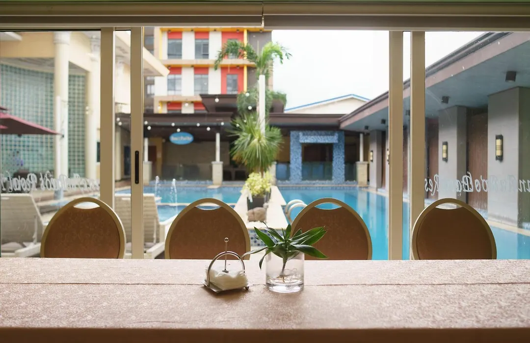 Villa Caceres Hotel-1