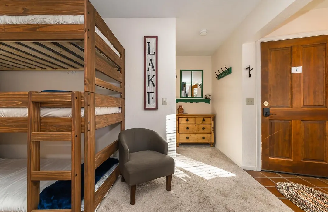 Donner Lake Inn-1
