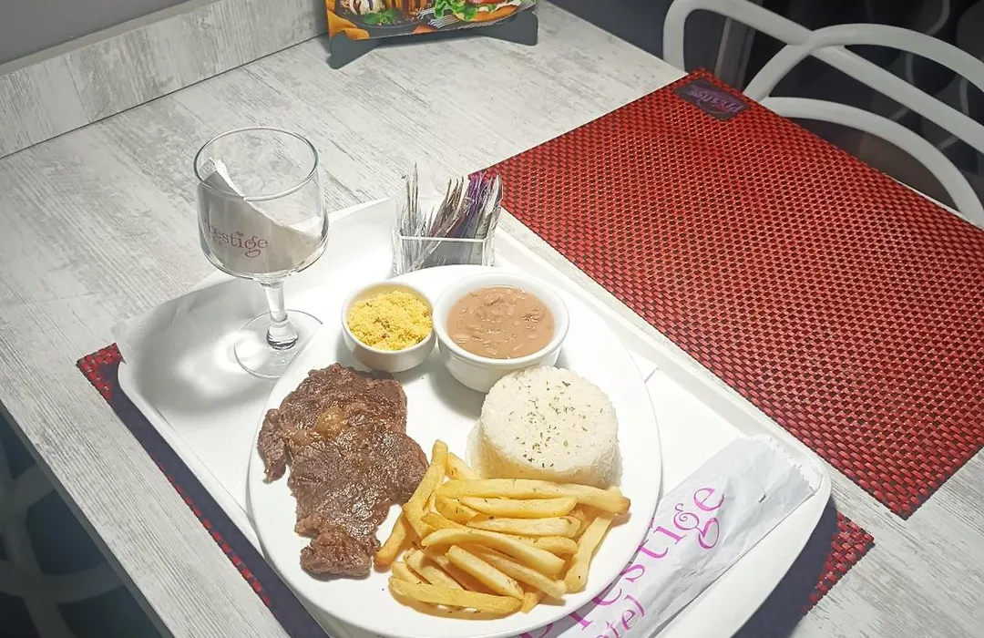 Prestige Motel 5-1