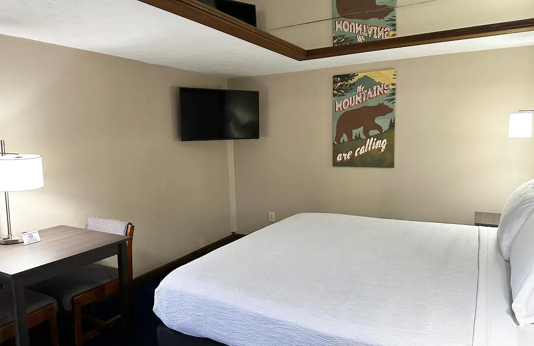 Sidney James Mountain Lodge-1