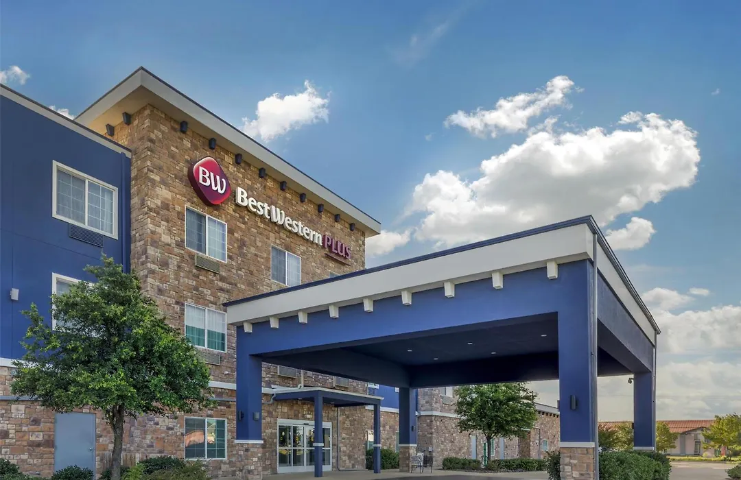 Best Western Plus Fort Worth Forest Hill Inn & Suites-1