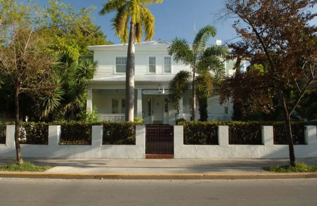 Amsterdam'S Curry Mansion Inn-1