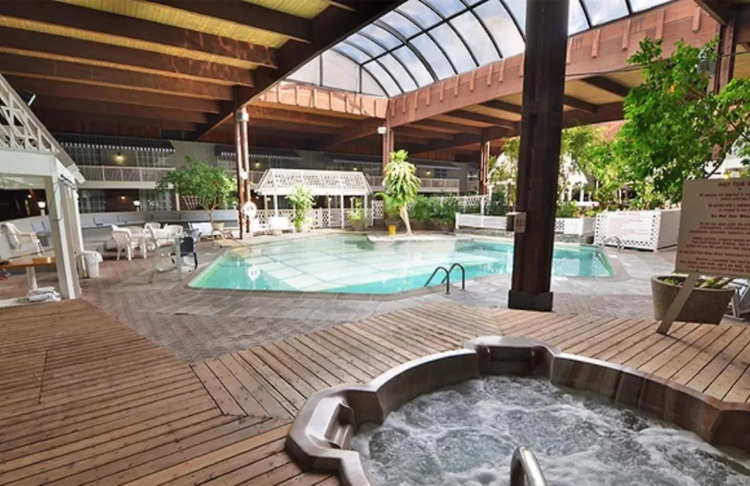 Sturbridge Host Hotel And Conference Center (Adults Only)-1
