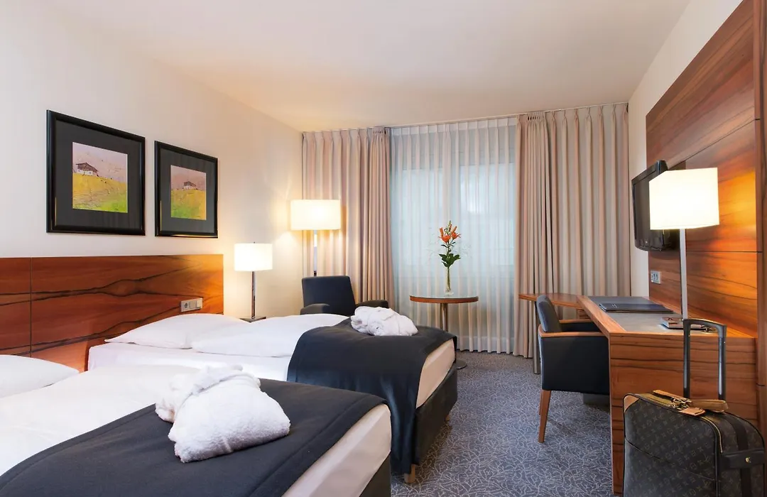 Maritim Hotel München-1