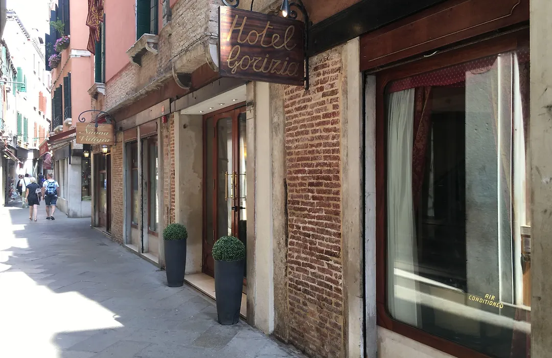 Hotel Gorizia a La Valigia-1