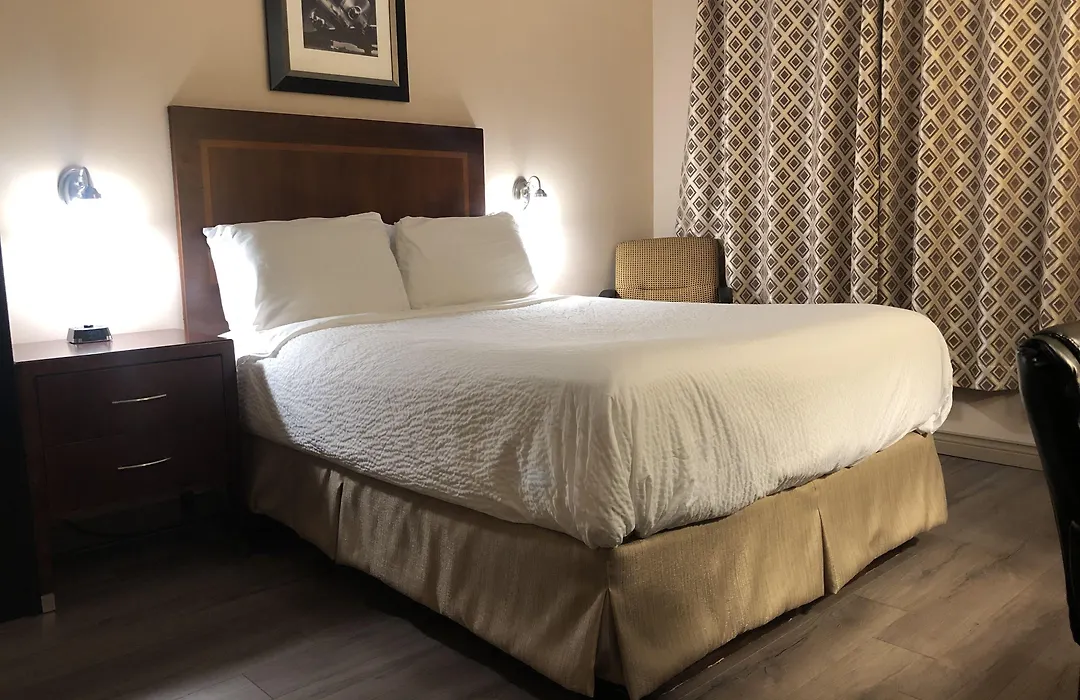 Days Inn By Wyndham Fredericton-1