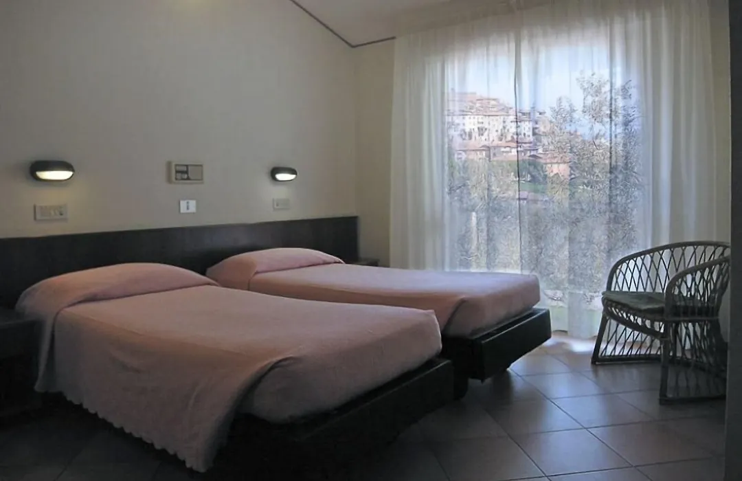 Hotel Miralaghi Family & Sport-1