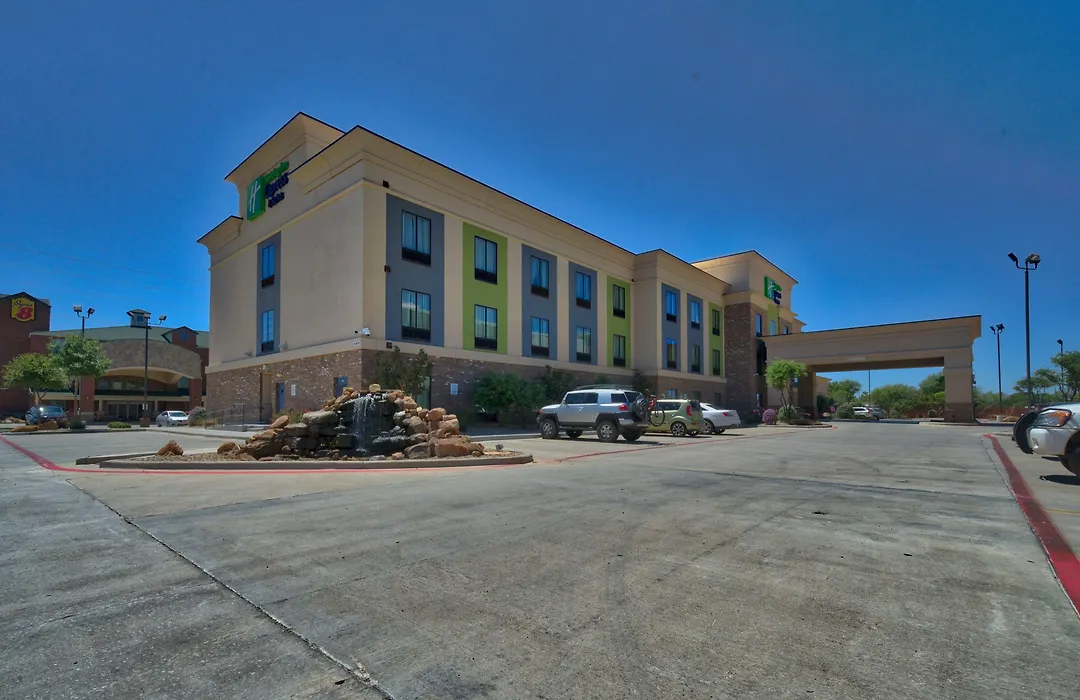Holiday Inn Express And Suites Lubbock South By Ihg-1
