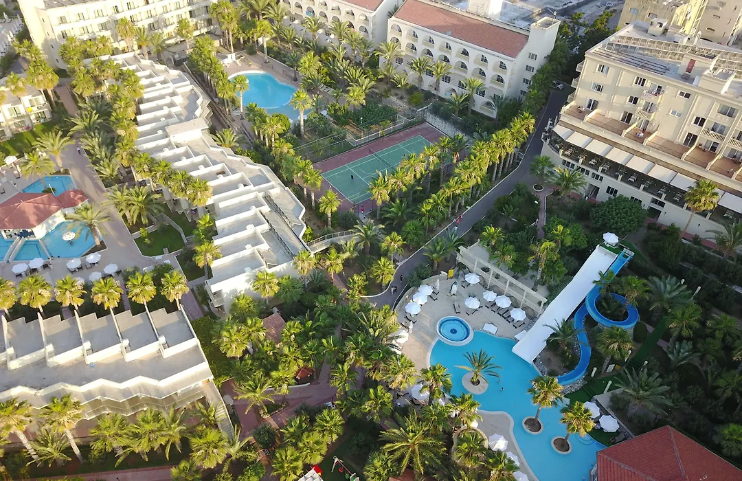 Oscar Resort Hotel-1