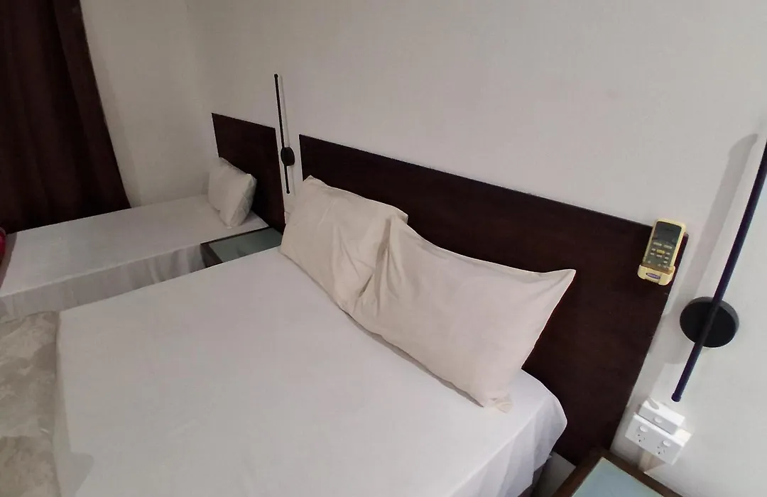 Nadi Airport Transit Hotel-1