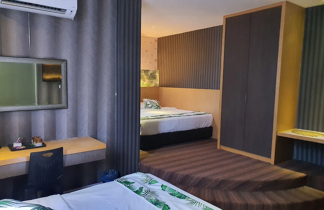 Grandeur Hotel And Spa-1
