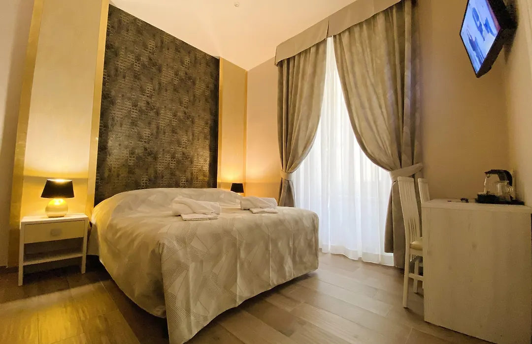 Hotelier 51-1