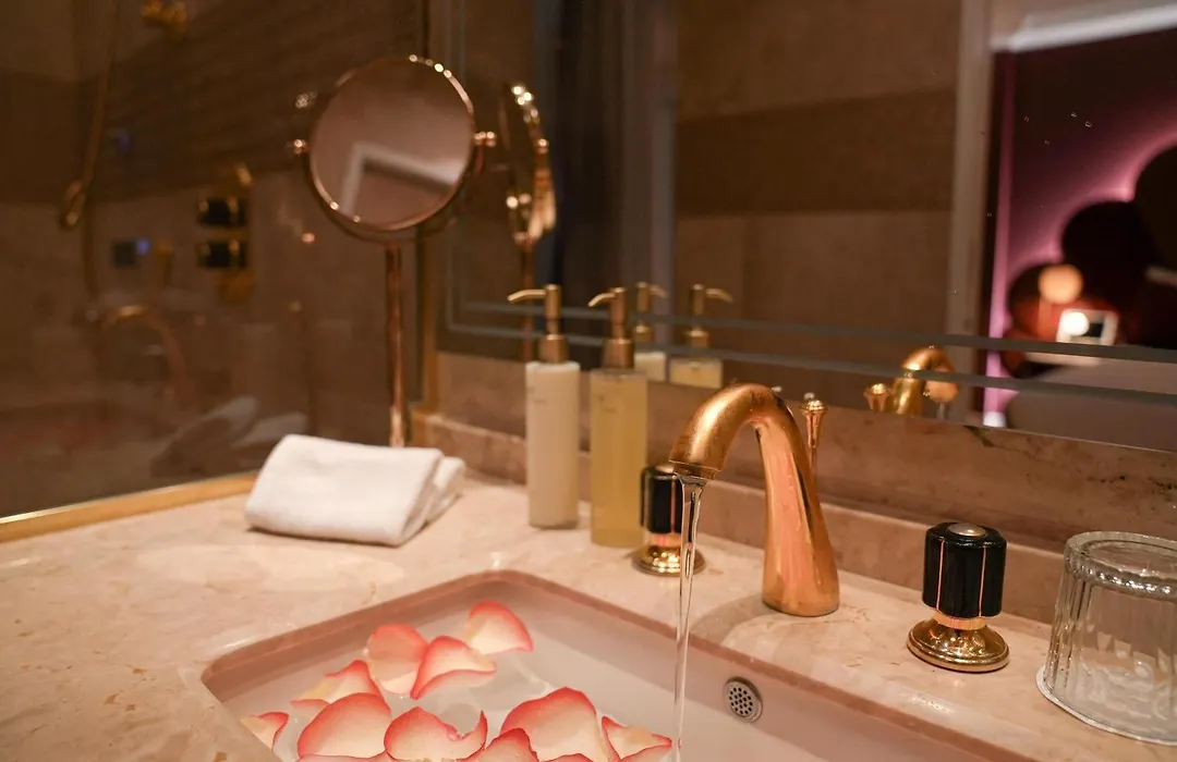 Paris J'Adore Hotel & Spa (Adults Only)-1