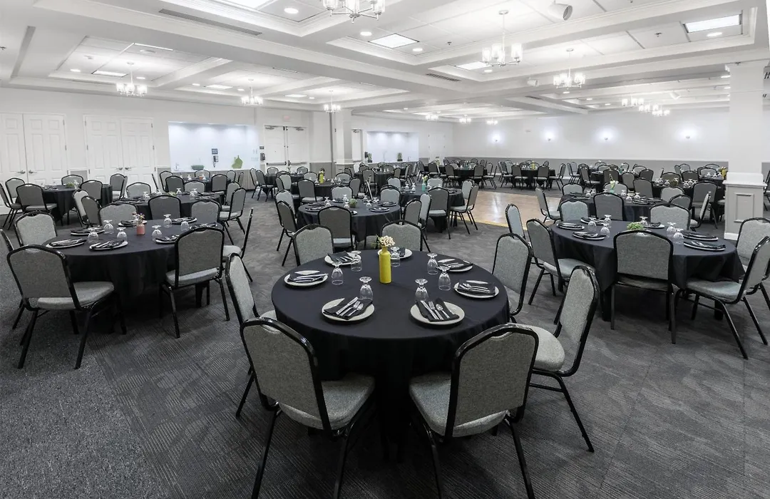 Hilton Garden Inn Grand Forks-Und-1