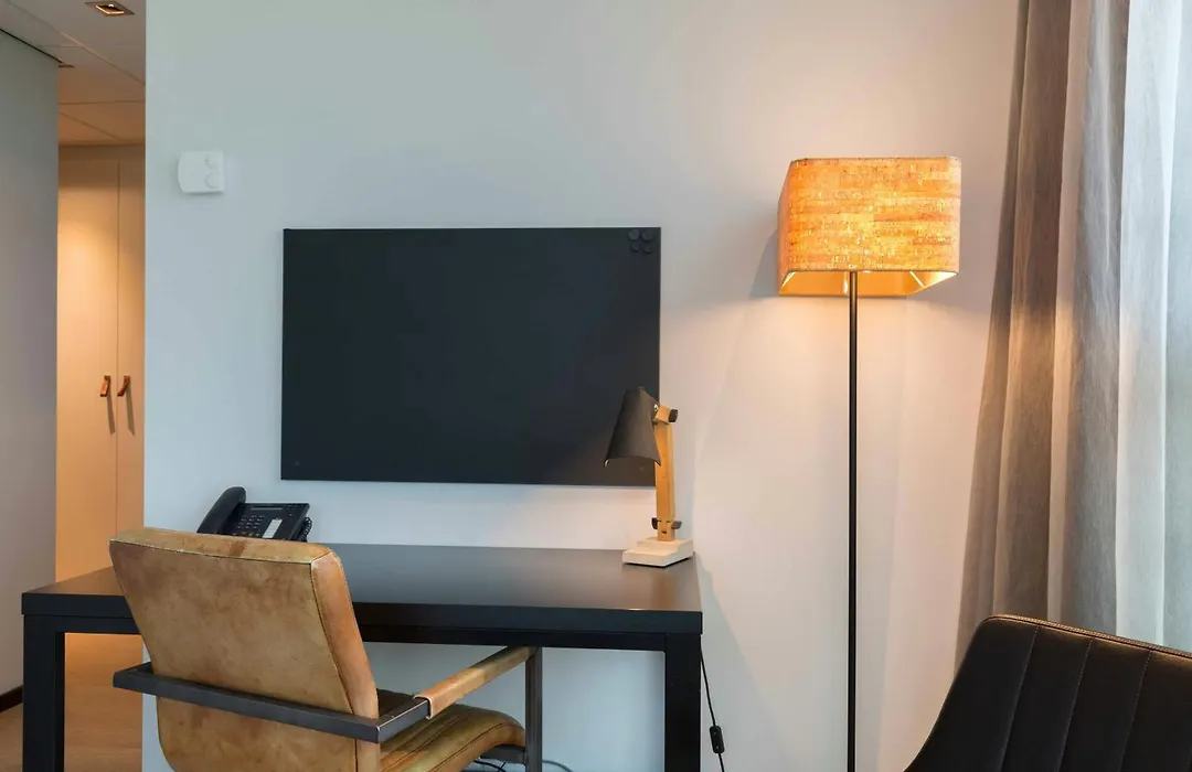 Leonardo Hotel Groningen-1