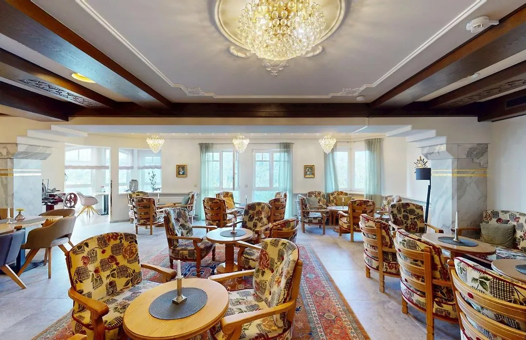 Hotel Alexanderhof-1