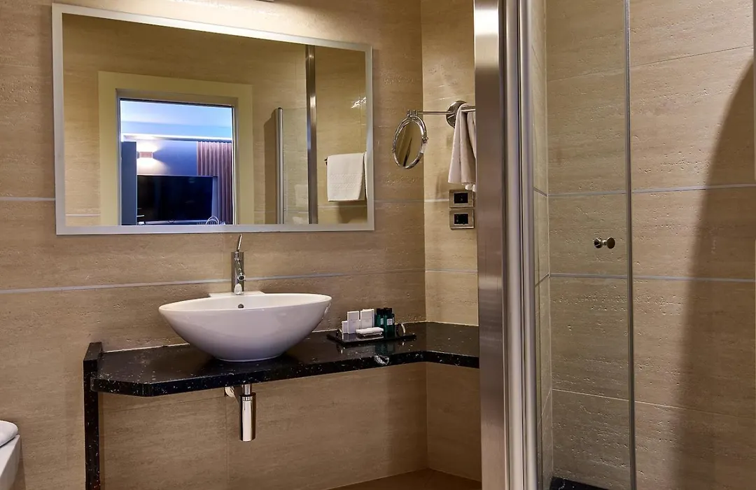 Hotel Kristal Palace - Tonelli Hotels - Adult Friendly-1