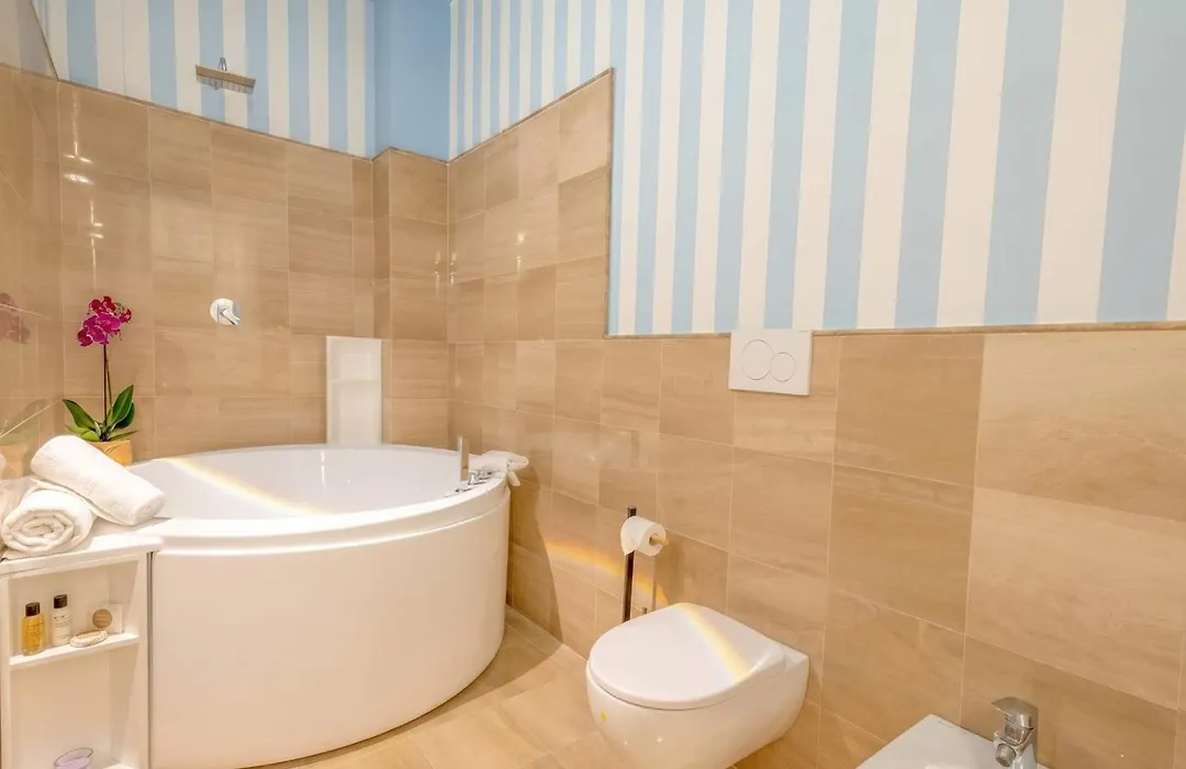 City Gate - Luxury Suites-1