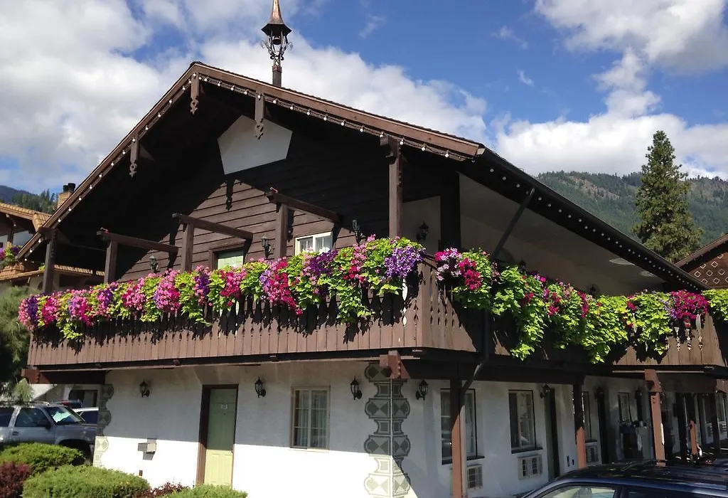 Linderhof Inn-1