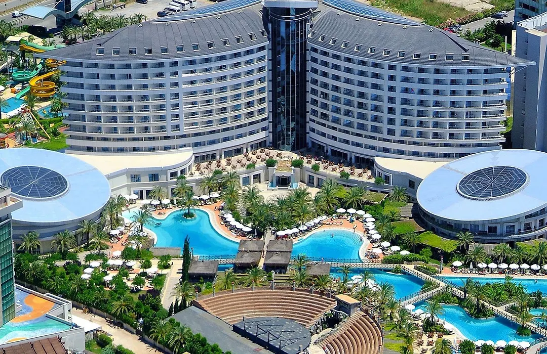 Royal Wings Hotel-1