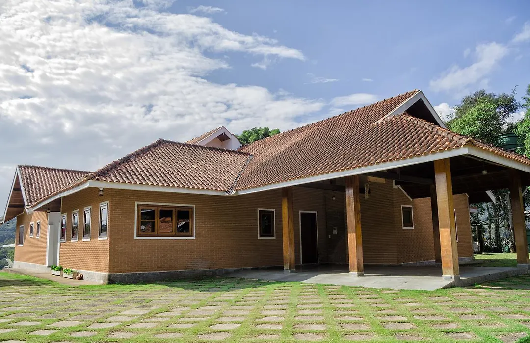 Pousada Casa Da Colina-1