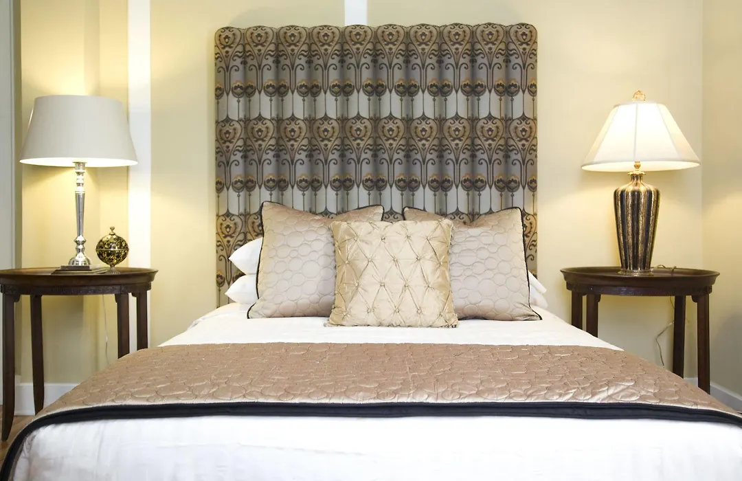 The King'S Daughters Inn-1