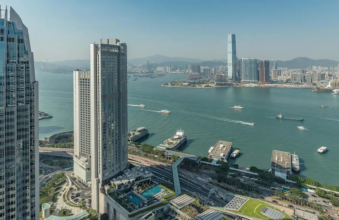 Four Seasons Hotel Hong Kong-1