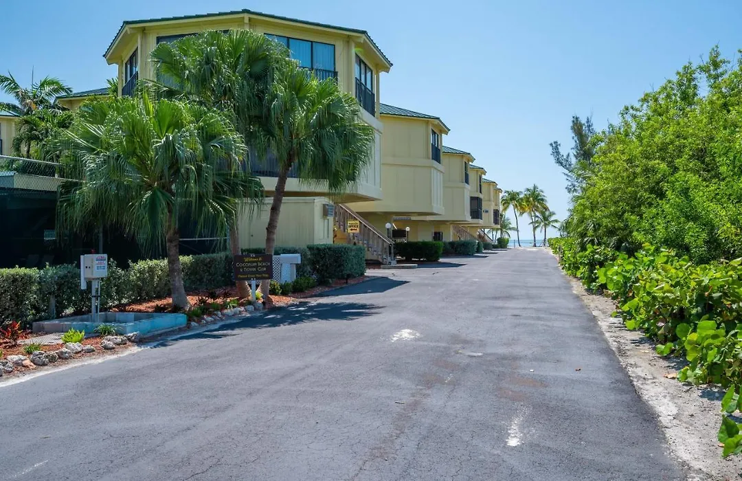 Coco Plum Beach & Tennis Club & Marina-1