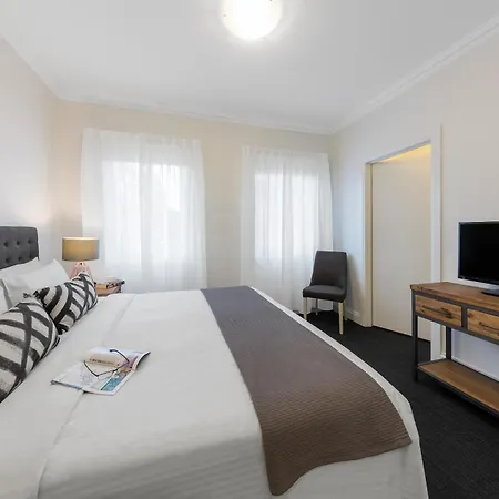 Kimberley Gardens Hotel, Serviced Apartments And Serviced Townhouses-3
