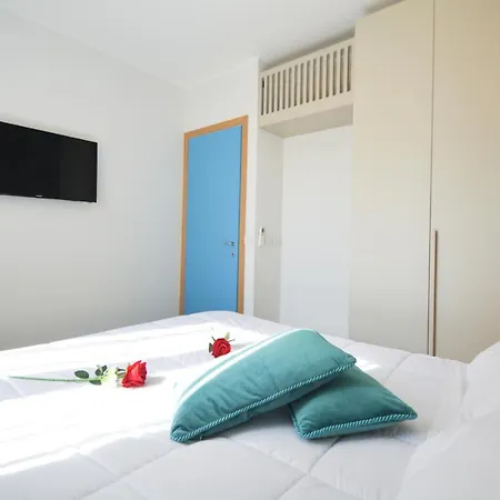 Prime Blue Suite - Appartamenti con jacuzzi privata-2