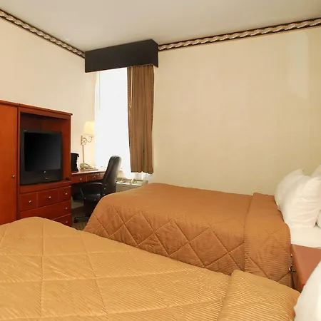 Red Lion Inn & Suites Long Island City-3