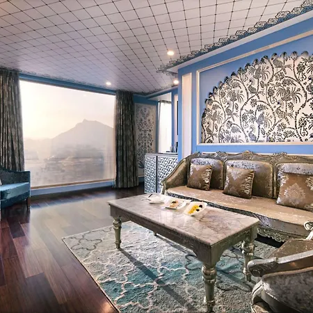 Radisson Blu Udaipur Palace Resort & Spa-3