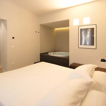 Palazzo Bellocchi - Suites&Apartments-2